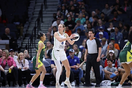 Wings Snag Defensive Menace Alanna Smith On Max-Money Deal