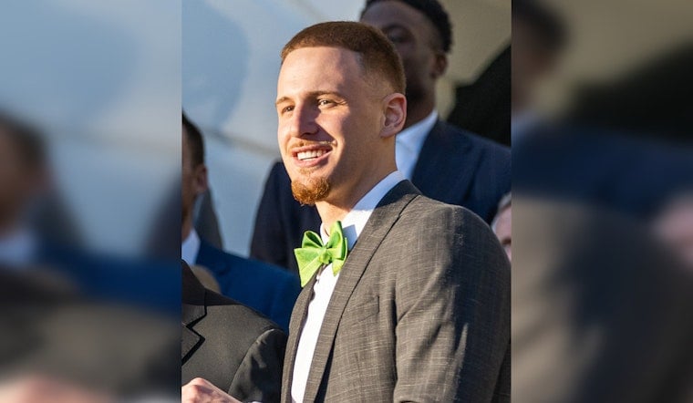 Wolves Rocked As Donte DiVincenzo Goes Down Early With Right Leg Injury