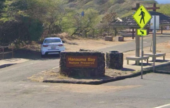 Woman In Her 60s Pulled Unresponsive From Hanauma Bay, Rushed To ER