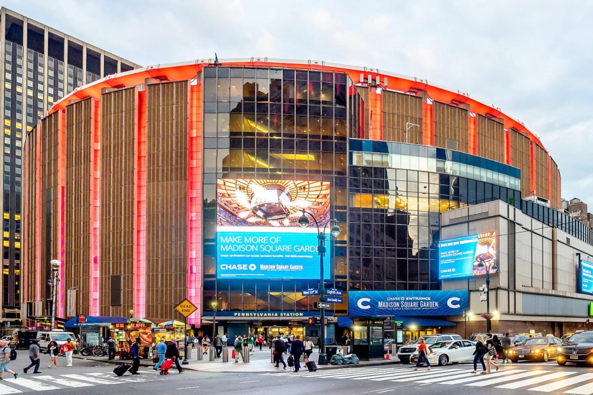 Zucker's Goal Lifts Sabres To Playoffs