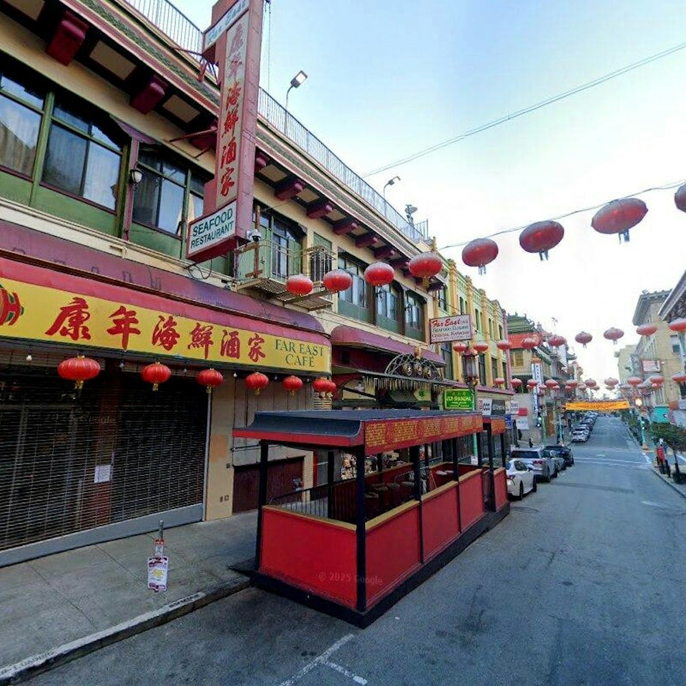 105-Year-Old Chinatown Banquet Hall — Poster Child of the City's $1.9M Relief Package — Just Got Shut Down by Rats