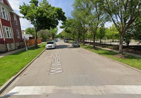 17-Year-Old Critically Shot in Chicago's West Side Apartment