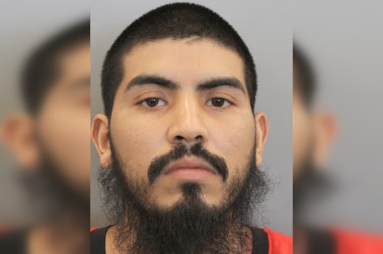 Accused Killer Cuts Off Ankle Monitor, Vanishes Before Houston Trial