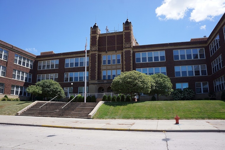 Aid Cliff Panic: Minnesota College Students Stare Down $130 Million Grant Hole
