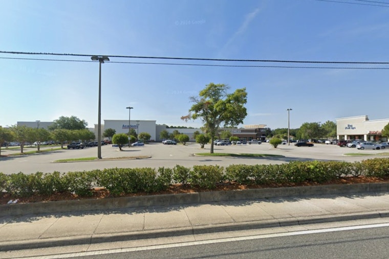 Aldi Hub Bolton Plaza Changes Hands Near Orange Park Mall