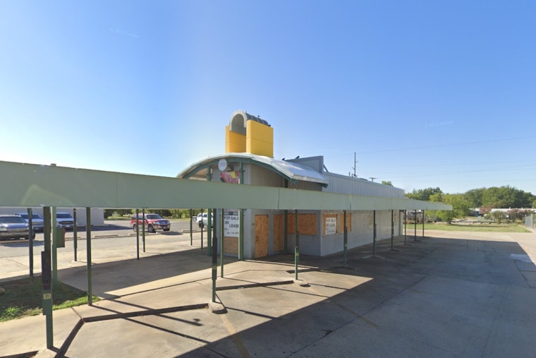 Alvarado Burgers Plots Move Into Former Sonic On Gus Thomasson