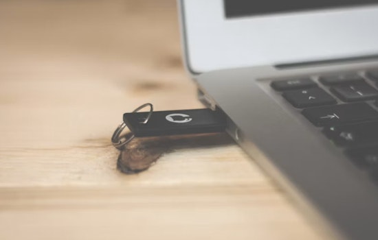 Aurora Man Arrested After USB Drives Found In Plainfield