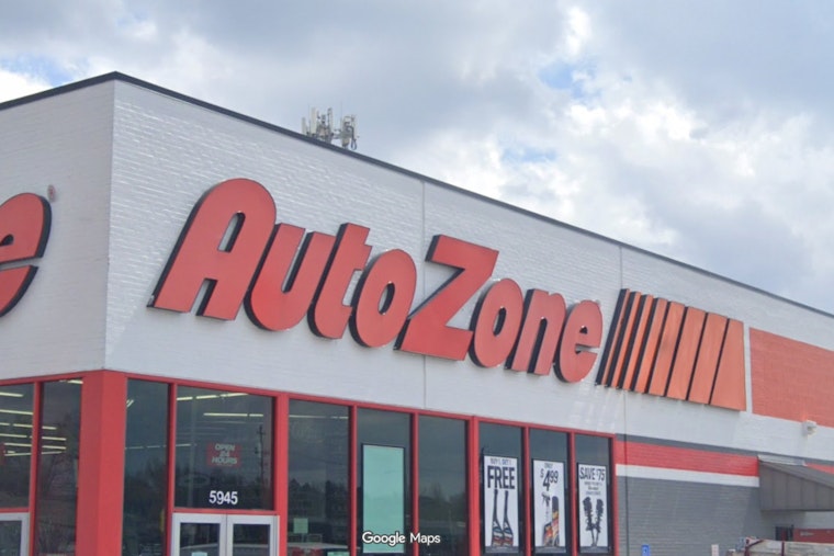 AutoZone Earnings Rev Up As Mega-Hubs Lap Expectations