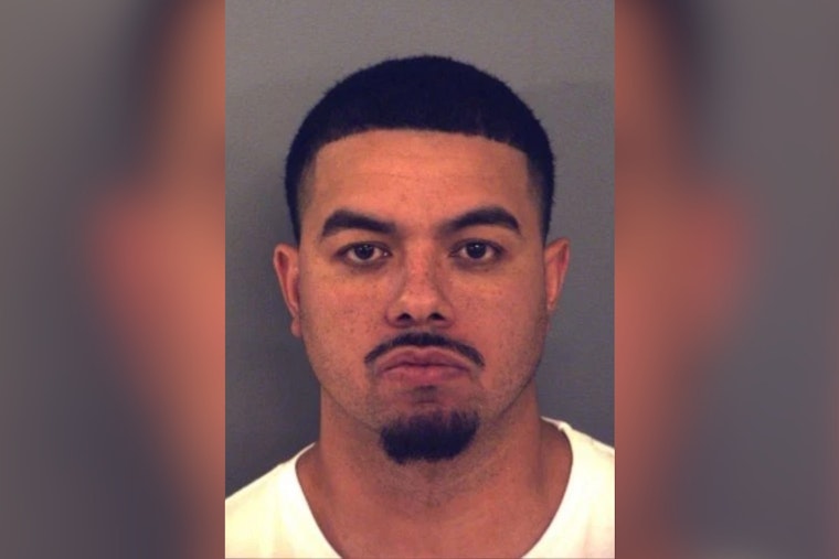 Barefoot Toddler Roams Eastlake Lot, El Paso Dad Charged With Abandoning or Endangering a Child