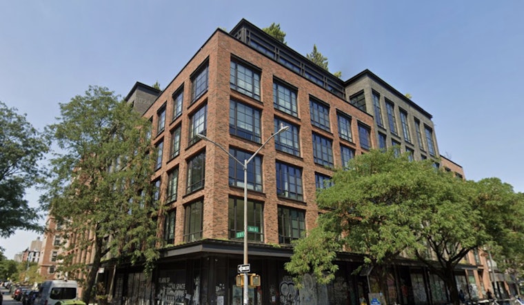 Barnes & Noble Muscles Back Into Avenue A, Stirring Up East Village Book Scene