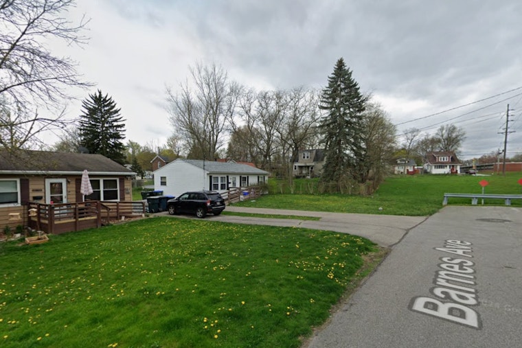 Barnes Avenue Blaze Blankets Preston Elementary Block, Sends One to Hospital