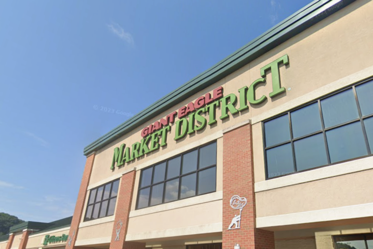 Beef Graffiti Opens Inside Giant Eagle Market District