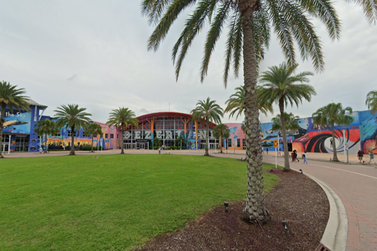 Billionaire Builder Moves In On Aging Orlando Timeshare Across From Dezerland Park