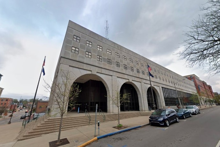 Bloomington Dad Busted After Downtown Stumble With Toddler, Cops Say