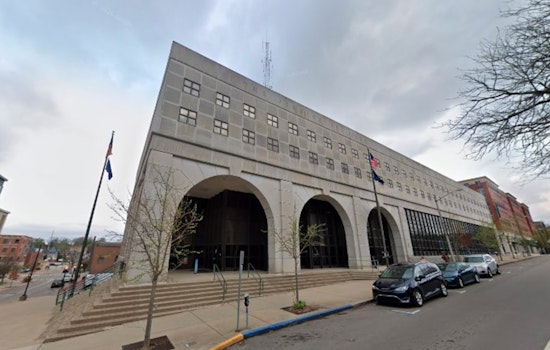 Bloomington Dad Busted After Downtown Stumble With Toddler, Cops Say