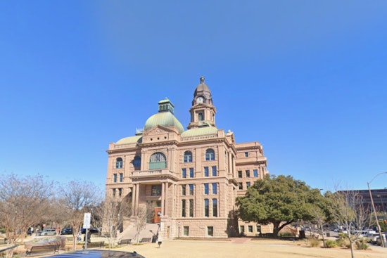 Bomb Threat Scare Triggers Sweeps At Fort Worth’s Historic Courthouse