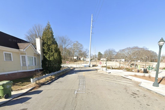 Boone Boulevard Chaos as Shooting Near Vine City Shuts Busy Stretch