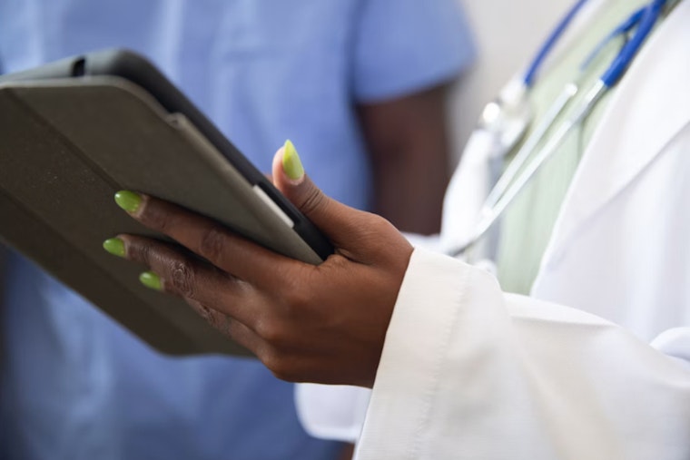 Boston’s Women Docs Are Pulling the Plug Early as Pay Gaps and Burnout Boil Over