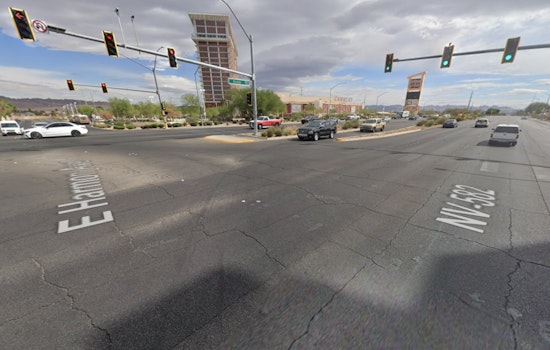 Boulder Highway Manhunt As Suspect Bolts From Stolen Car