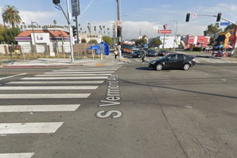Box Cutter Standoff Shuts Down South Los Angeles Strip Mall