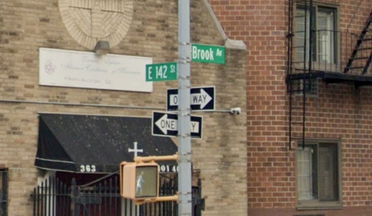 Bronx Kid, 10, Menaced as Chain-Snatching Trio Hits Bronx and Brooklyn