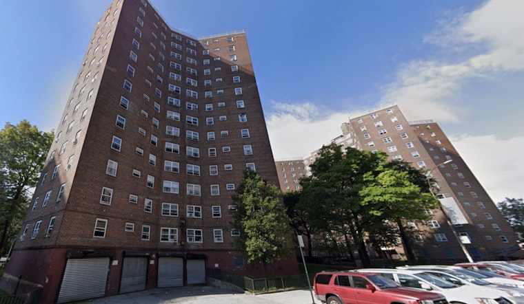 Bronx Tenants Pack Melrose Houses To Demand Muscle For NYCHA Mold Hotline