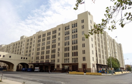 Brooklyn Army Terminal Roof Goes Solar, Sunset Park Cashes In
