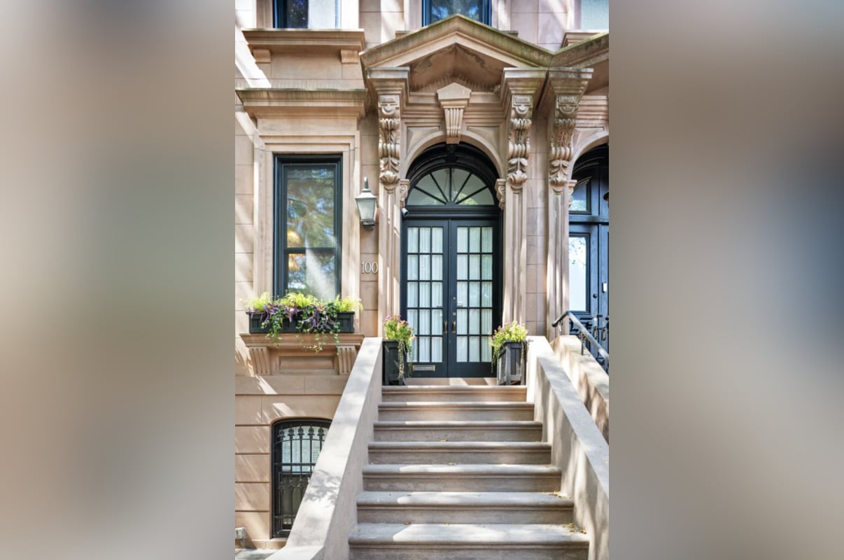 Brooklyn Luxury Market Signs 32 Contracts Worth $97M