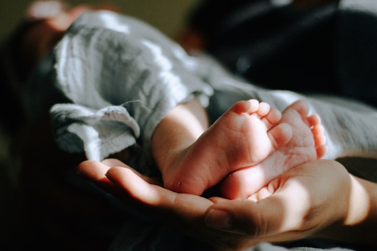 Brooklyn Courtroom Birth In Handcuffs Sparks Outrage
