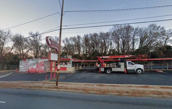 Bulldozers Bite Into Bar-B-Q King As Wilkinson Boulevard Icon Comes Down