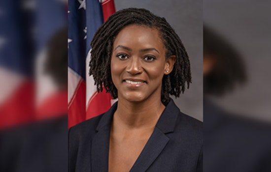 Capitol Showdown Jacksonville Rep Angie Nixon Busted After 5 Hour DeSantis Sit In