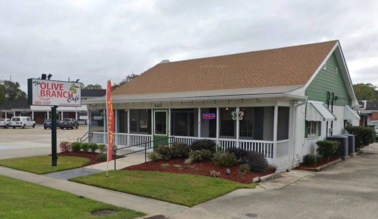 Car Slams Into Algiers Olive Branch Cafe, Sends Diners Scrambling