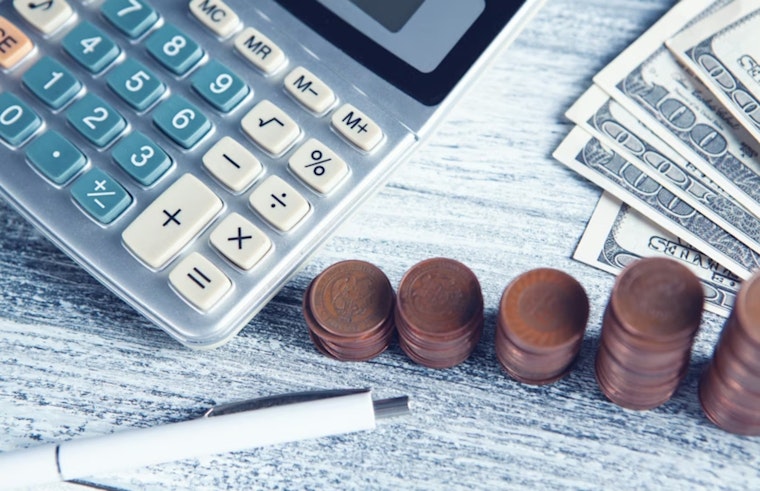 Chicago Clients Accuse Mr. Finance Of Stopped Payments