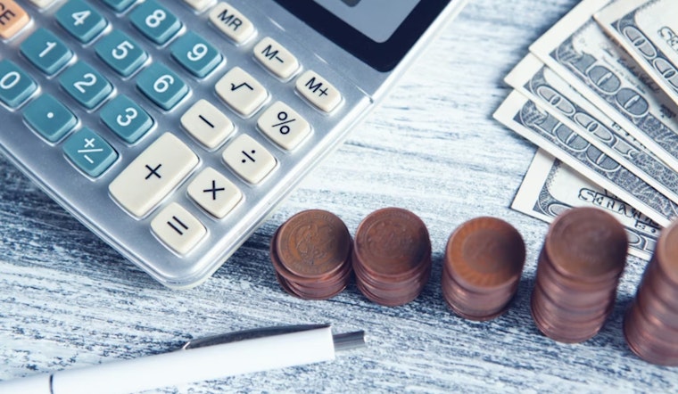Chicago Clients Accuse Mr. Finance Of Stopped Payments