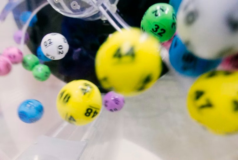 Chicago $1M Lotto Ticket Unclaimed in Ashburn