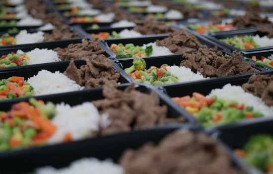 Chicago Seniors See Lifeline Meals Slashed As City Scrambles To Dodge Waitlist