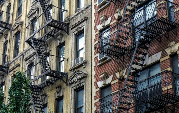 Chicago Staircase Rules Stall Missing-Middle Housing Development