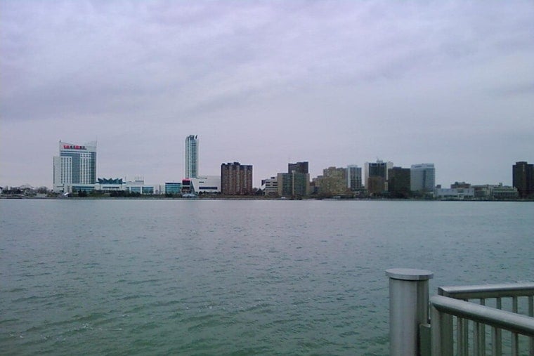 Chill Grips Detroit As Frosty Dawn And Soggy Weekend Loom