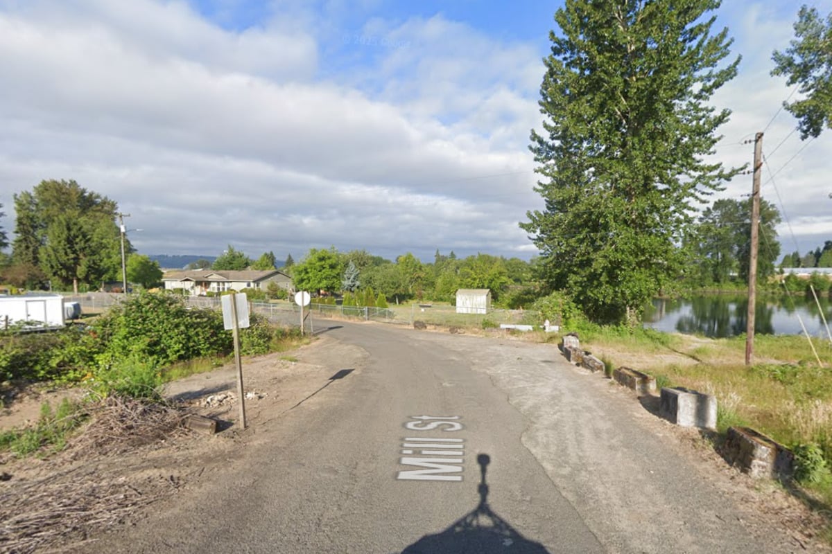 Chilling Riverfront Find as Woman's Body Pulled From Cowlitz Near Kelso