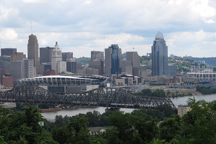 Cincinnati Wakes to Gloom as Friday Night Soaker Targets Holiday Plans
