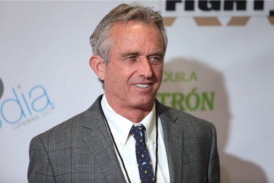 Cleveland Clinic Rushes To Clarify RFK Jr. Role In Robotic Surgery Uproar
