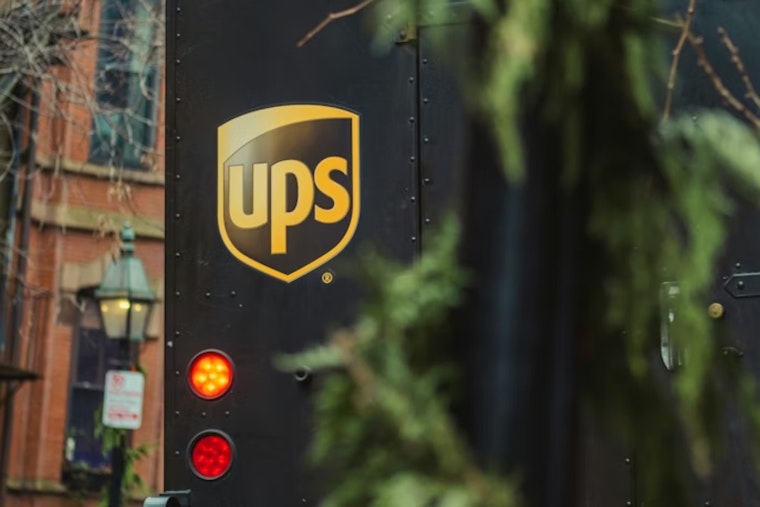 Clueless Carjacker Makes Detroit Ups Driver Give Truck Lesson Before Heist