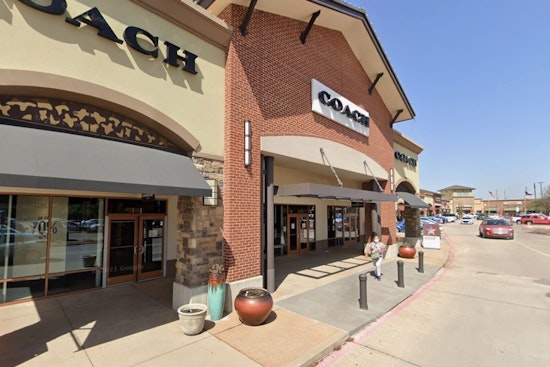 Coach Brews Up Coffee Hangout At Allen Premium Outlets