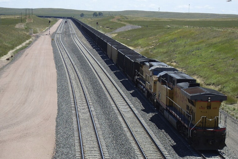 Coal Cars Topple In East Carondelet, Crossing Shut But Everyone Walks Away