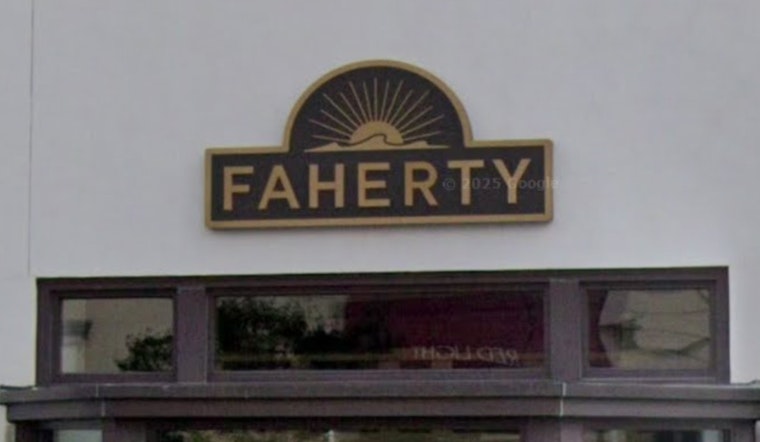 Coastal-Cool Faherty Brand Sailing Into King Of Prussia Mall