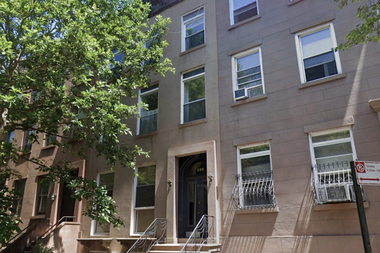 Cobble Hill Stunner Lands Buyer After $5 Million Haircut