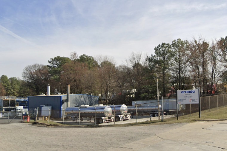 Conley Yard Inferno Torches Fleet Of Rigs, Chokes Southeast Atlanta