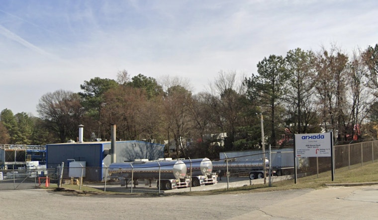 Conley Yard Inferno Torches Fleet Of Rigs, Chokes Southeast Atlanta