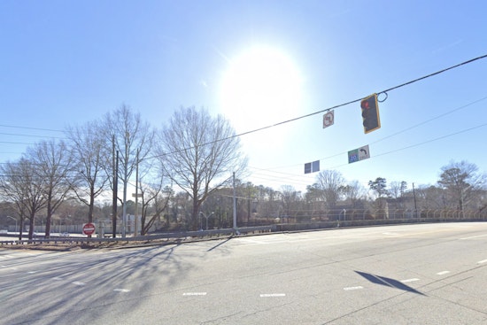 Cool Nights, Big Gusts: Atlanta Rides Out A Sunny Monday