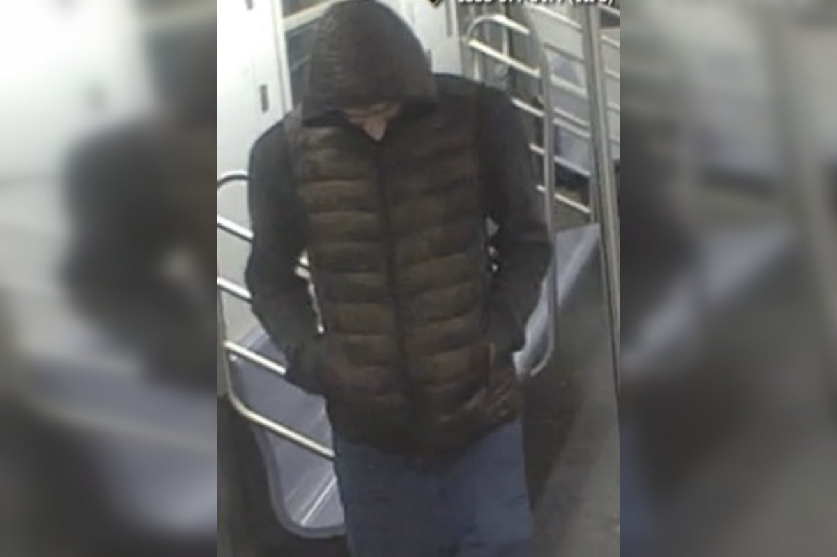 Brooklyn Police Seek Suspect In 2 Train Lewd Act